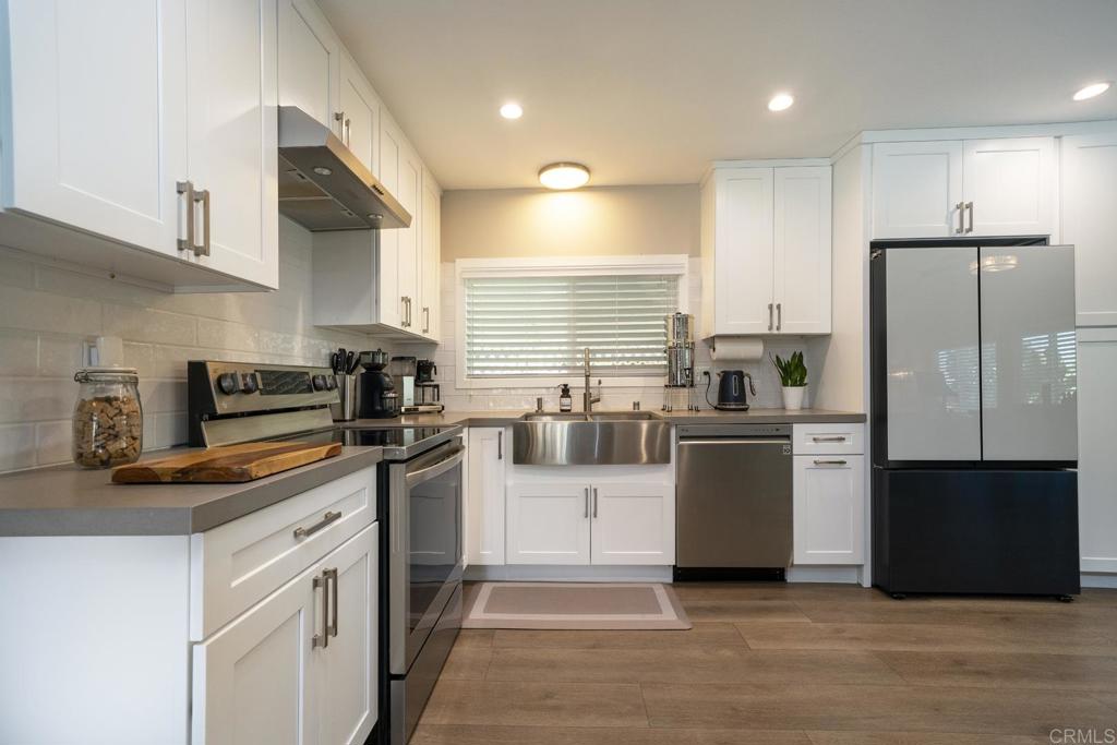 8975 Lawrence Welk Dr 314