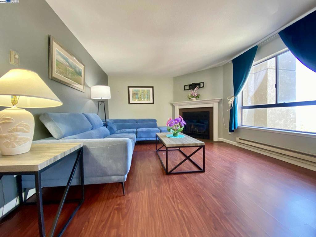 CASTRO VALLEY - Residential