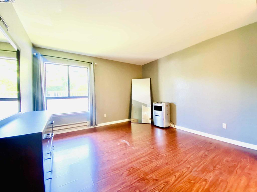 CASTRO VALLEY - Residential