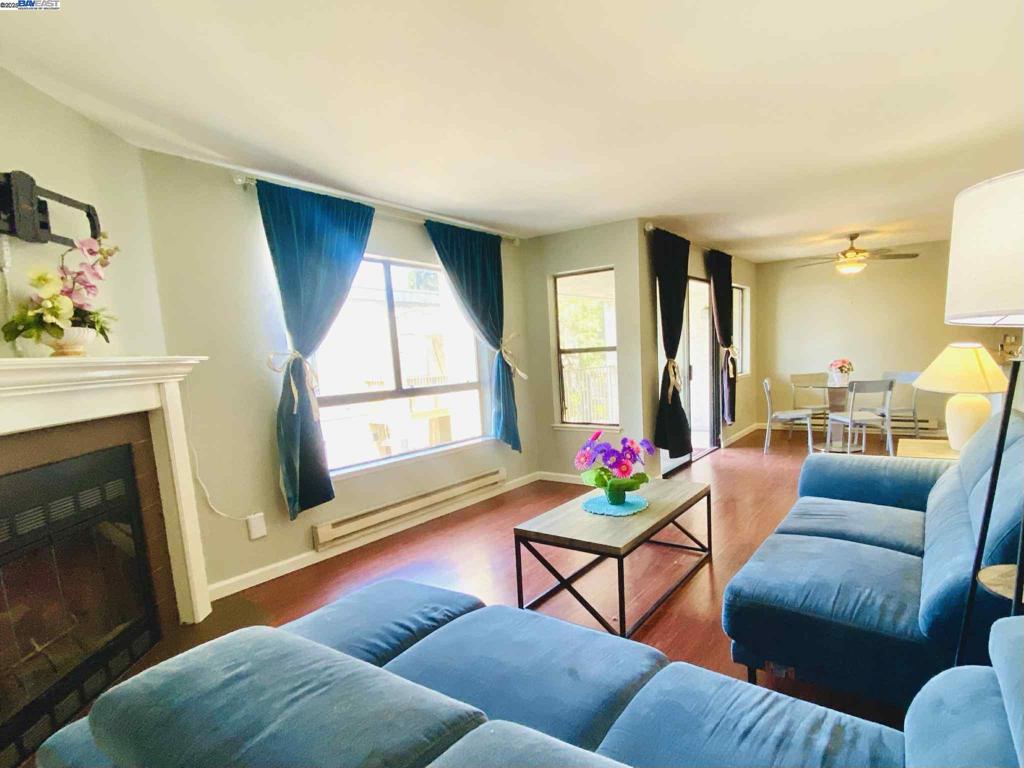 CASTRO VALLEY - Residential