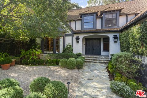 Photo of 13176 Boca De Canon Lane, Los Angeles, CA 90049 (MLS # 26644613)