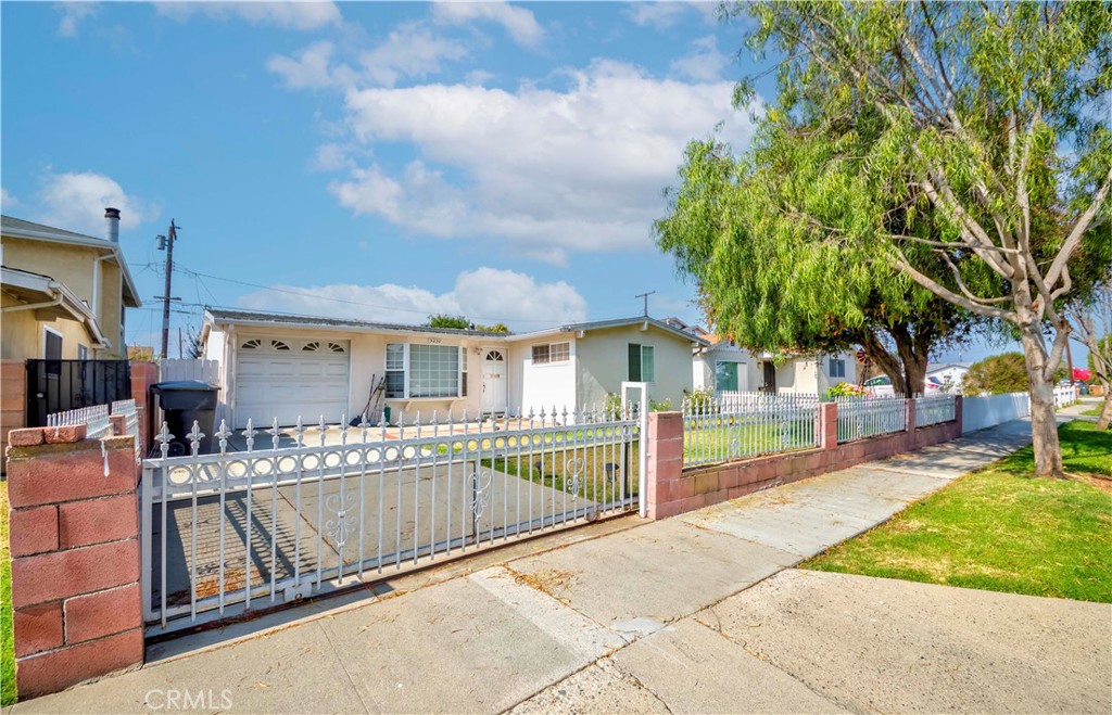 3232 W 187th Street