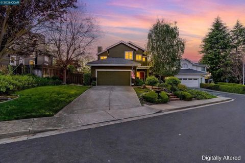 Photo of 408 Fraga Ct Ct, Martinez, CA 94553 (MLS # 41128448)