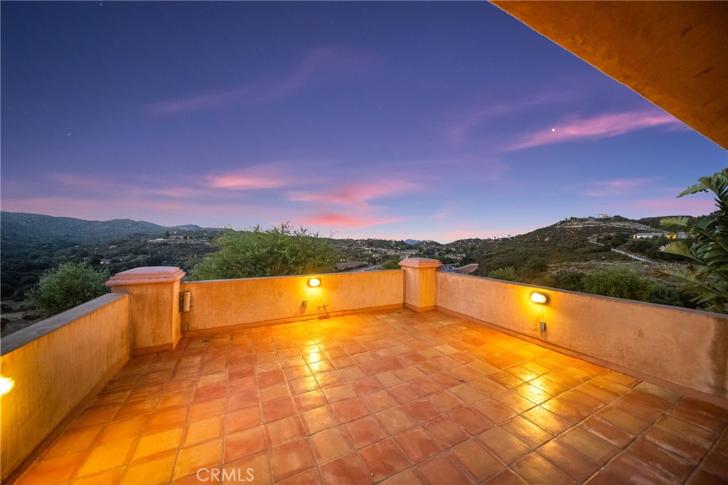 37654 Calle De Lobo
