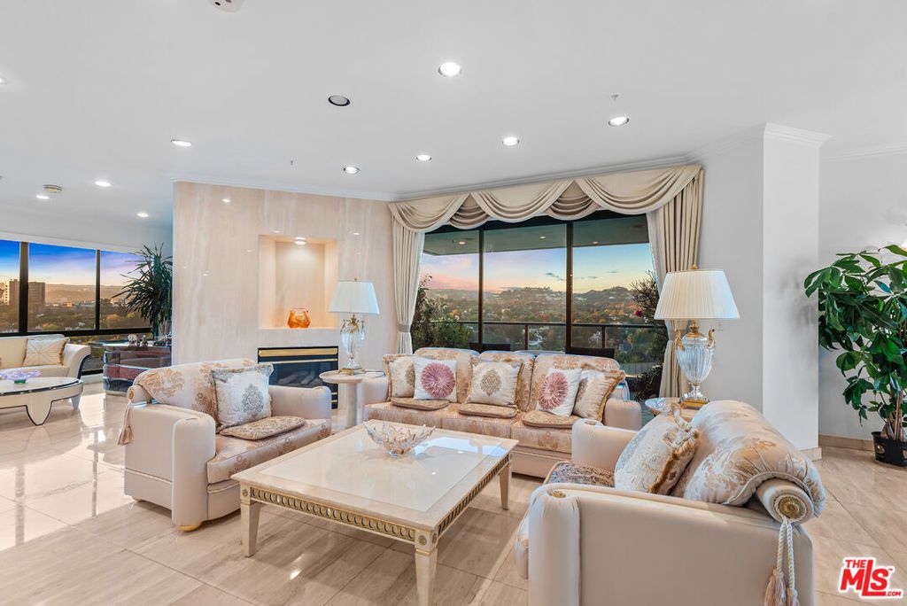 Photo of 10490 Wilshire Boulevard #1206, Los Angeles, CA 90024 (MLS # 25601333)