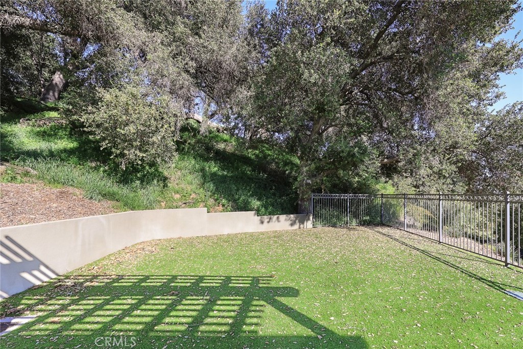 Sierra Madre, California, 91024, United States, 5 Bedrooms Bedrooms, ,6 BathroomsBathrooms,Residential,Active,2024506