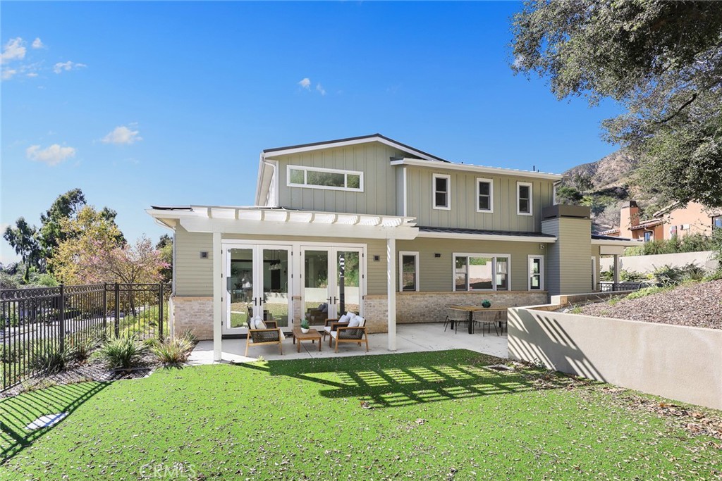 Sierra Madre, California, 91024, United States, 5 Bedrooms Bedrooms, ,6 BathroomsBathrooms,Residential,Active,2024506