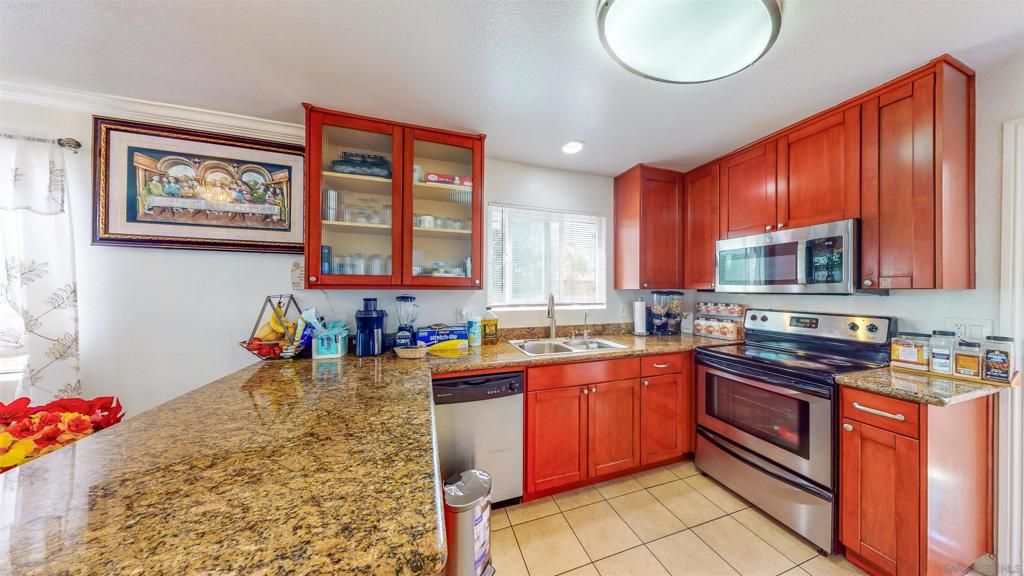 listing image 130726952310125088903