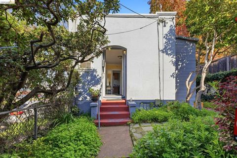 Photo of 1813 Sacramento St St, Berkeley, CA 94702 (MLS # 41121674)