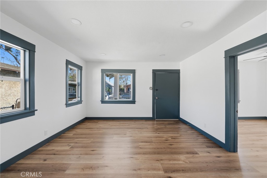 137 W 84th Place