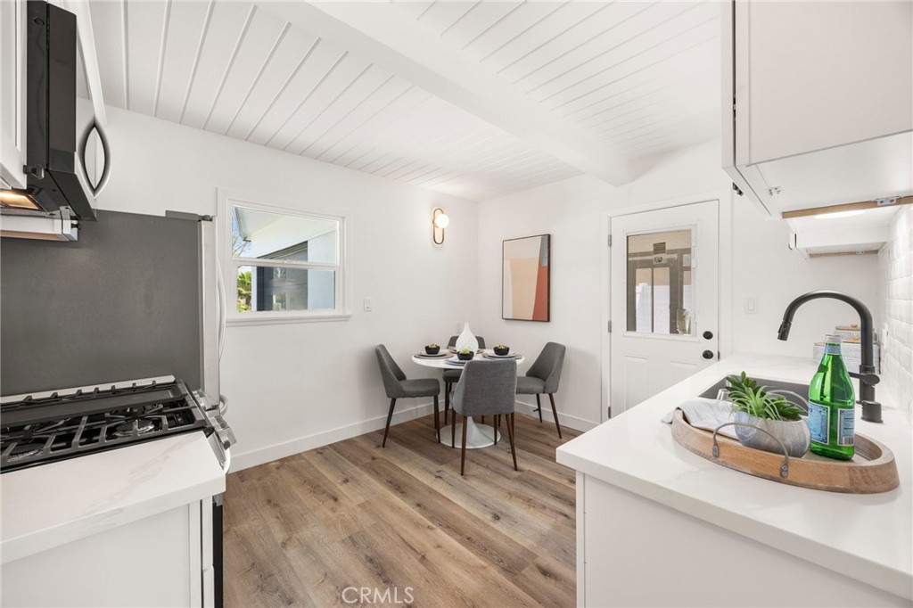 3744 W 144th Place
