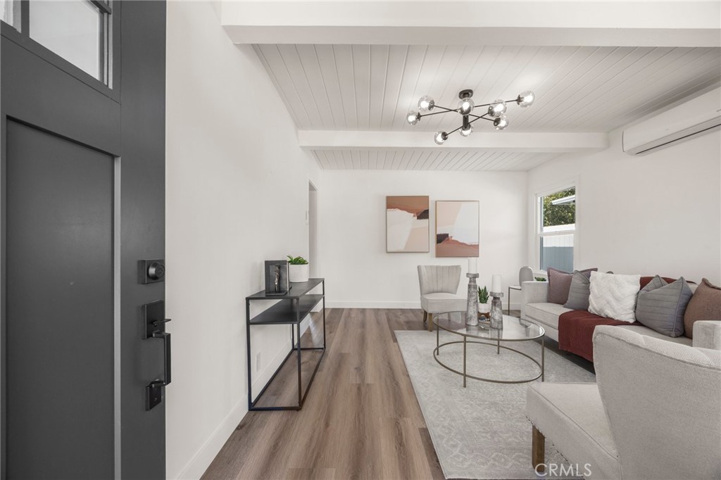 3744 W 144th Place