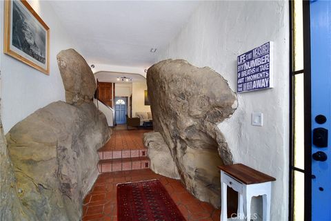 Tiny photo for 8500 Val Verde Drive, West Hills, CA 91304 (MLS # SR26043433)