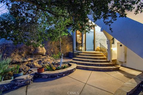 Tiny photo for 8500 Val Verde Drive, West Hills, CA 91304 (MLS # SR26043433)