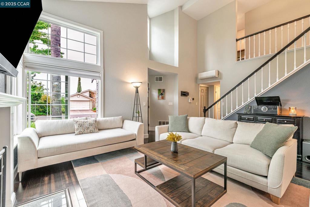 SHANNON HILLS - Residential