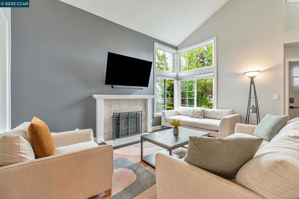 SHANNON HILLS - Residential