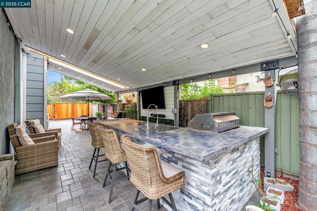 SHANNON HILLS - Residential