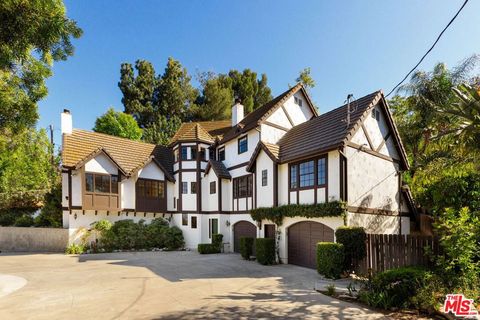 Photo of 5237 San Feliciano Drive, Woodland Hills, CA 91364 (MLS # 26832389)