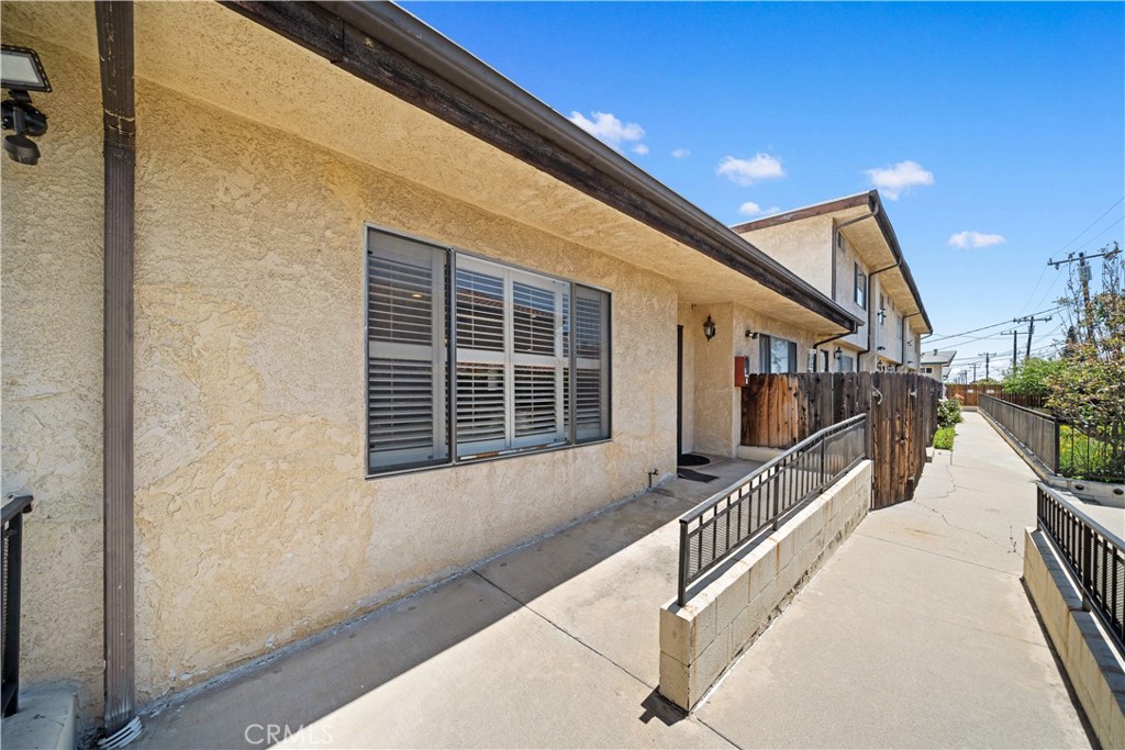 5223 Rosemead Boulevard F