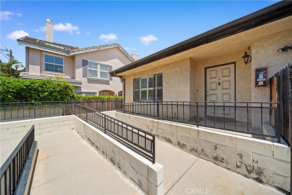 5223 Rosemead Boulevard F