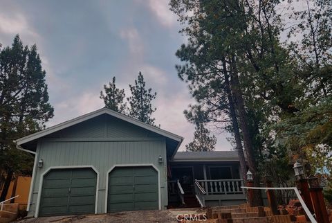 Photo of 42703 Constellation Drive, Big Bear Lake, CA 92315 (MLS # HD25222835)