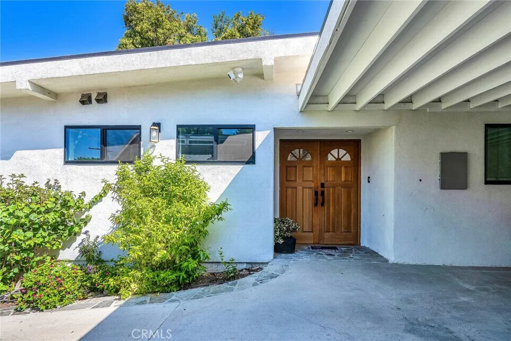 Woodland Hills, California 91364, United States, 3 Bedrooms Bedrooms, ,2 BathroomsBathrooms,Residential,Active,226652