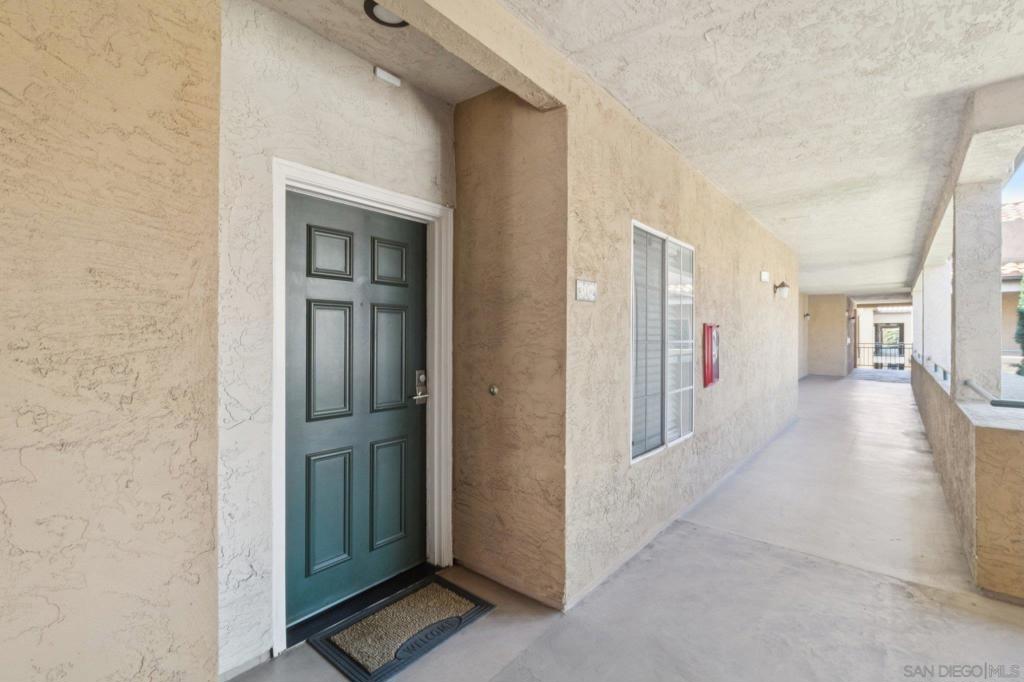 2220 Camino De La Reina 302