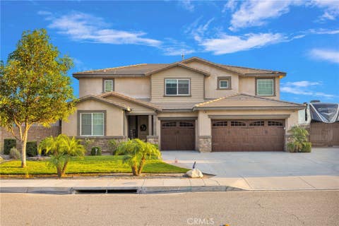 Photo of 2343 W Redwood Street, San Bernardino, CA 92407 (MLS # CV26156306)