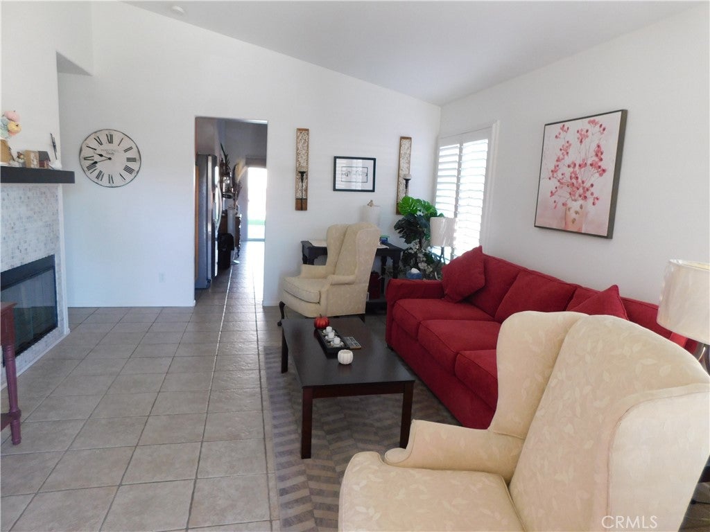 36975 Red Oak