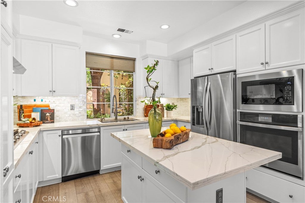 97 Canopy, Irvine CA 92603 - Photo 12