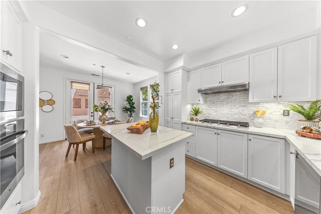 97 Canopy, Irvine CA 92603 - Photo 16