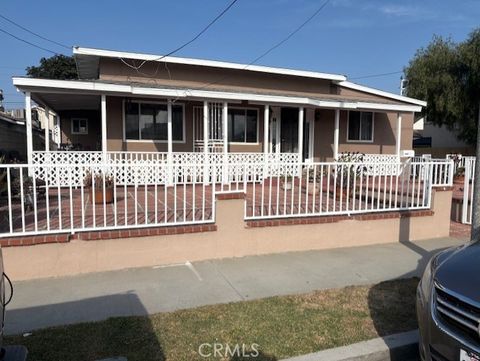 Photo of 3661 Seabright Ave, Long Beach, CA 90810 (MLS # PW25255488)