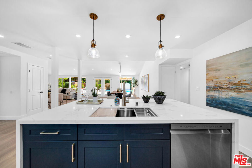 10200 Shoshone Avenue