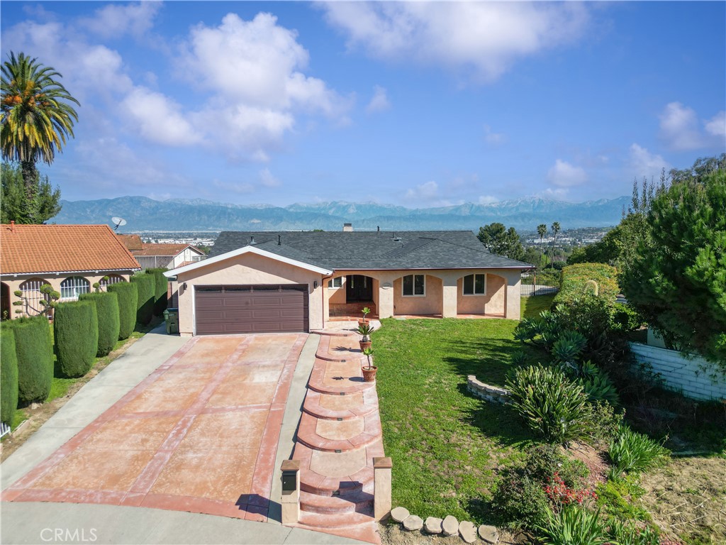 15333 Mockingbird Hill
