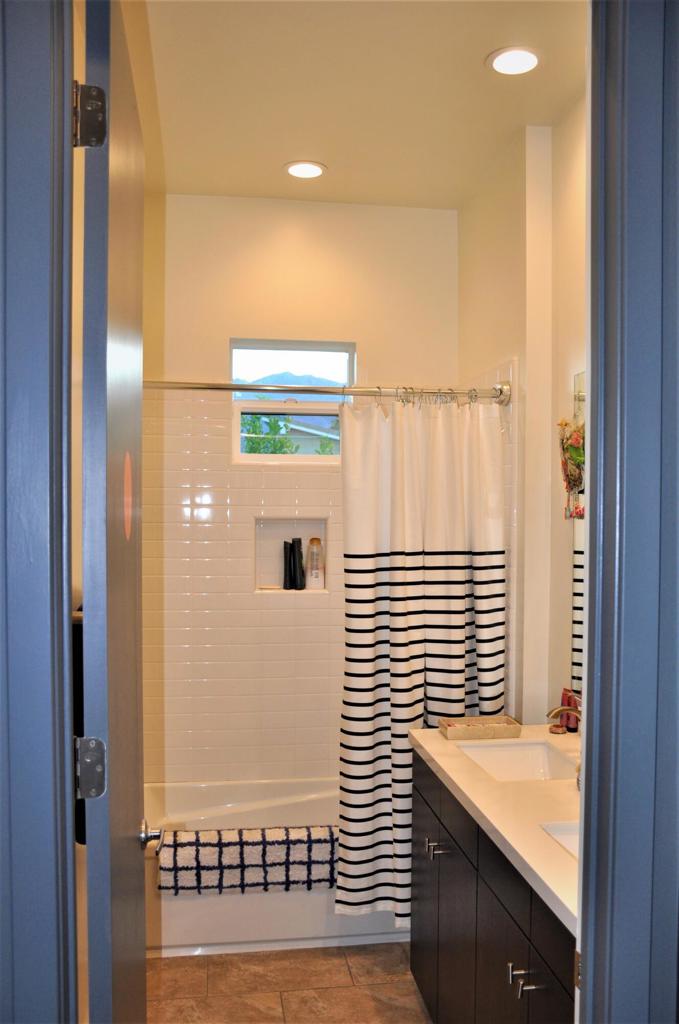 Escena - Residential