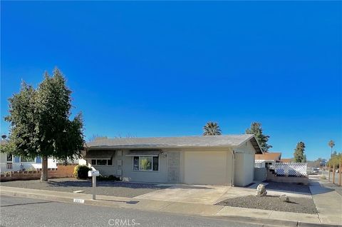 801 S Inez Street Hemet CA 92543