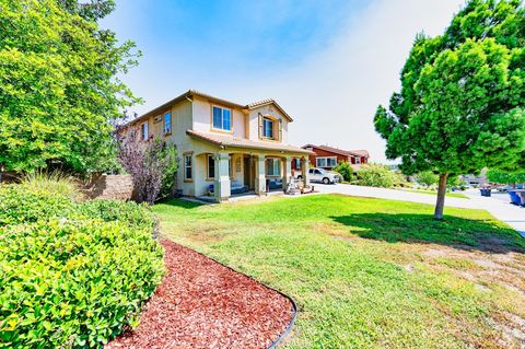 Photo of 18668 Alderbrook Drive, Riverside, CA 92508 (MLS # IV25184643) Photo of 18668 Alderbrook Drive, Riverside, CA 92508 (MLS # IV25184643)
