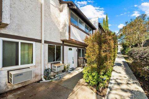 Photo of 338 S Miraleste Dr, San Pedro, CA 90732 (MLS # OC26079434)