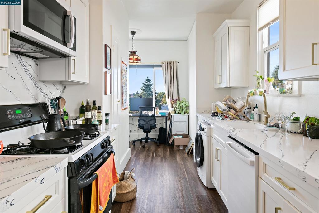 PIEDMONT AVENUE - Residential Income