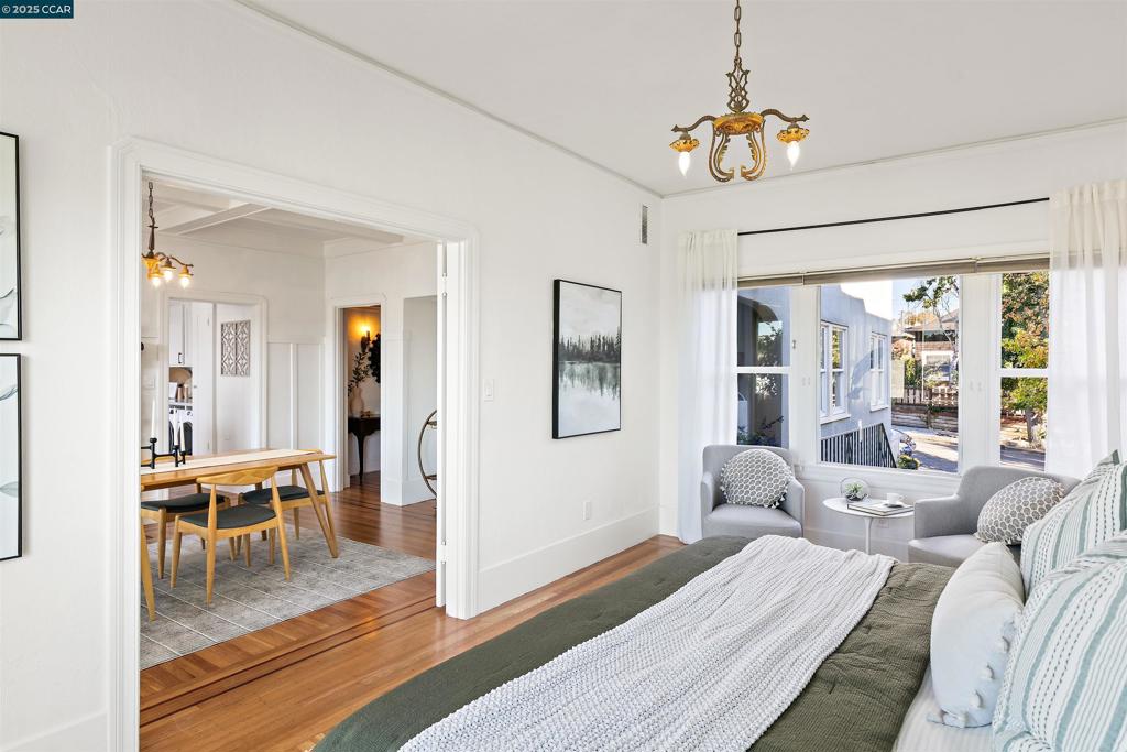 PIEDMONT AVENUE - Residential Income