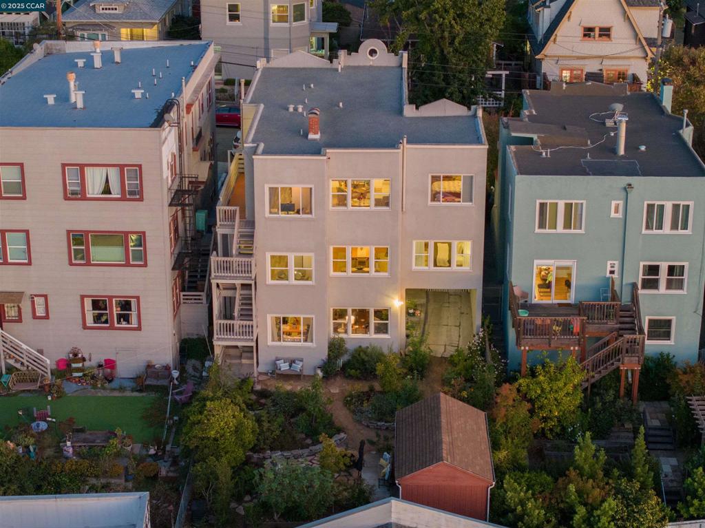 PIEDMONT AVENUE - Residential Income