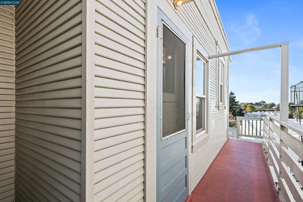 PIEDMONT AVENUE - Residential Income