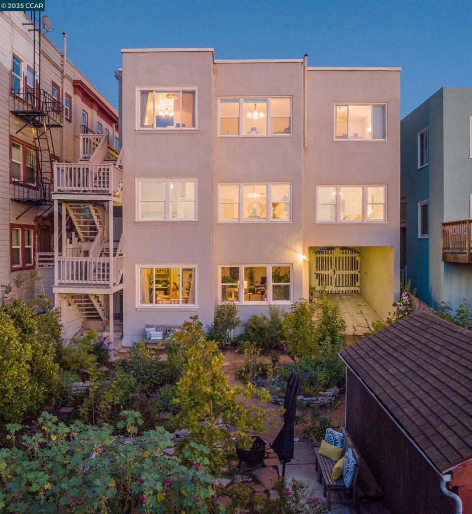 PIEDMONT AVENUE - Residential Income