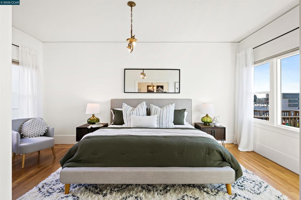 PIEDMONT AVENUE - Residential Income