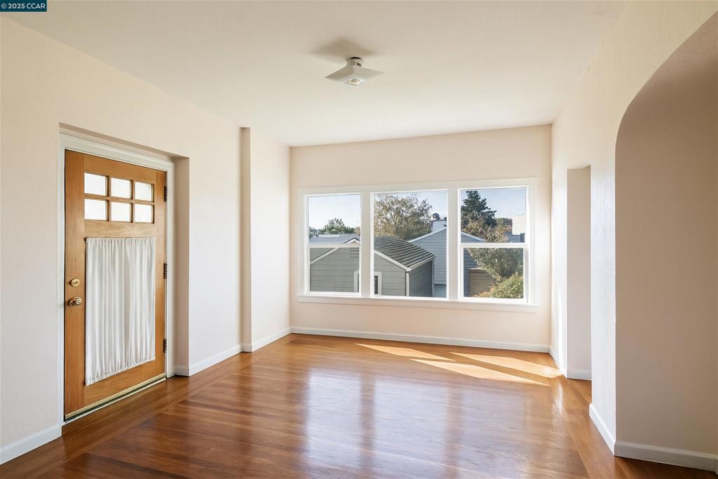 PIEDMONT AVENUE - Residential Income