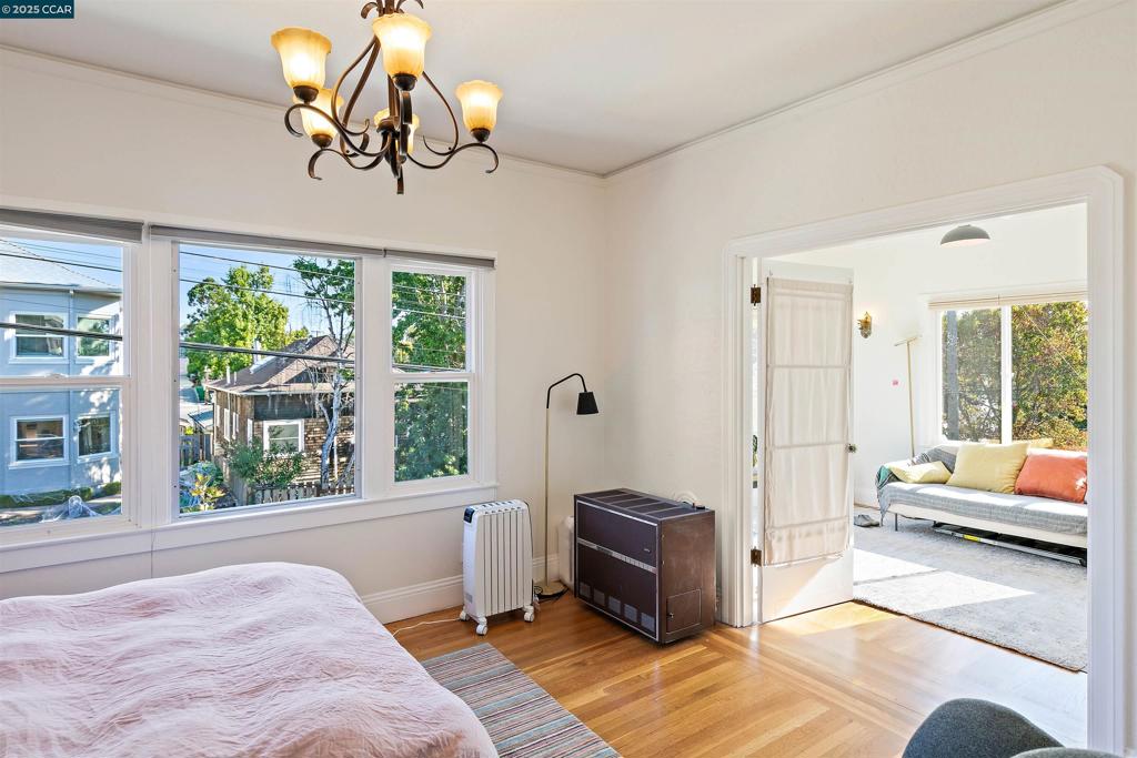 PIEDMONT AVENUE - Residential Income