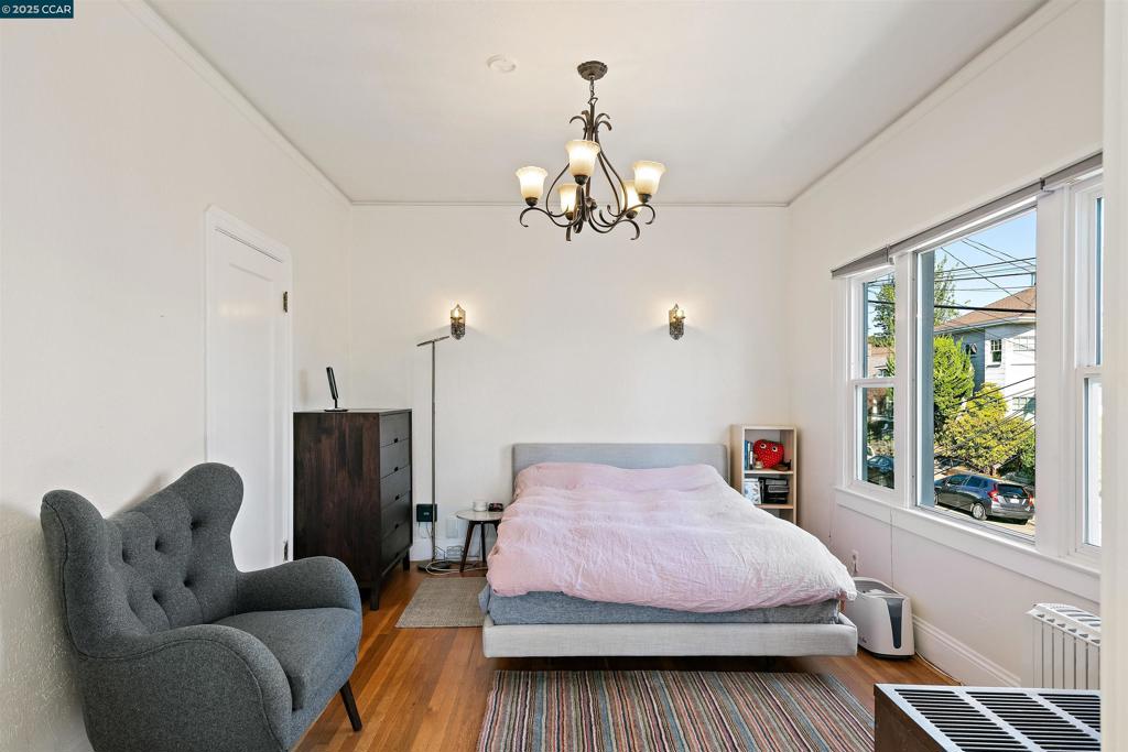 PIEDMONT AVENUE - Residential Income