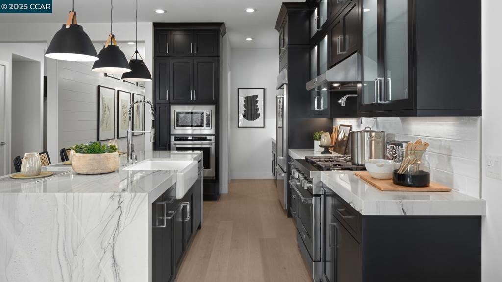 REGENCY - Residential