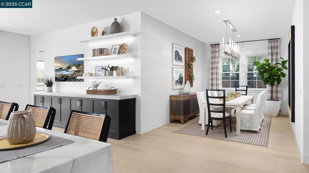 REGENCY - Residential