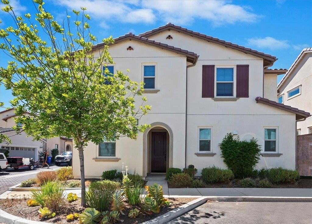 Photo of 6956 Mallow Drive, Fontana, CA 92336 (MLS # CV25207524)